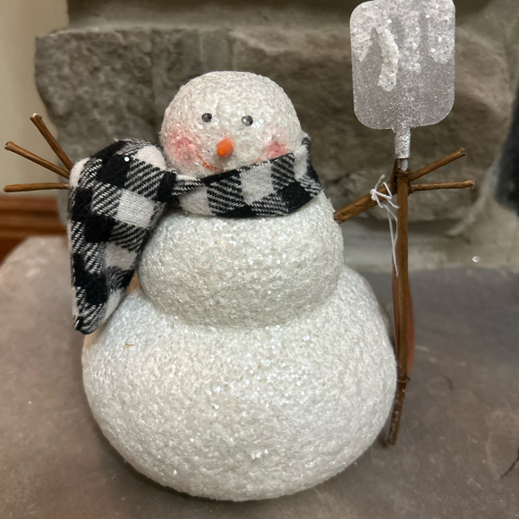 Snowman with shovel Ragon House - Picture 1 of 6